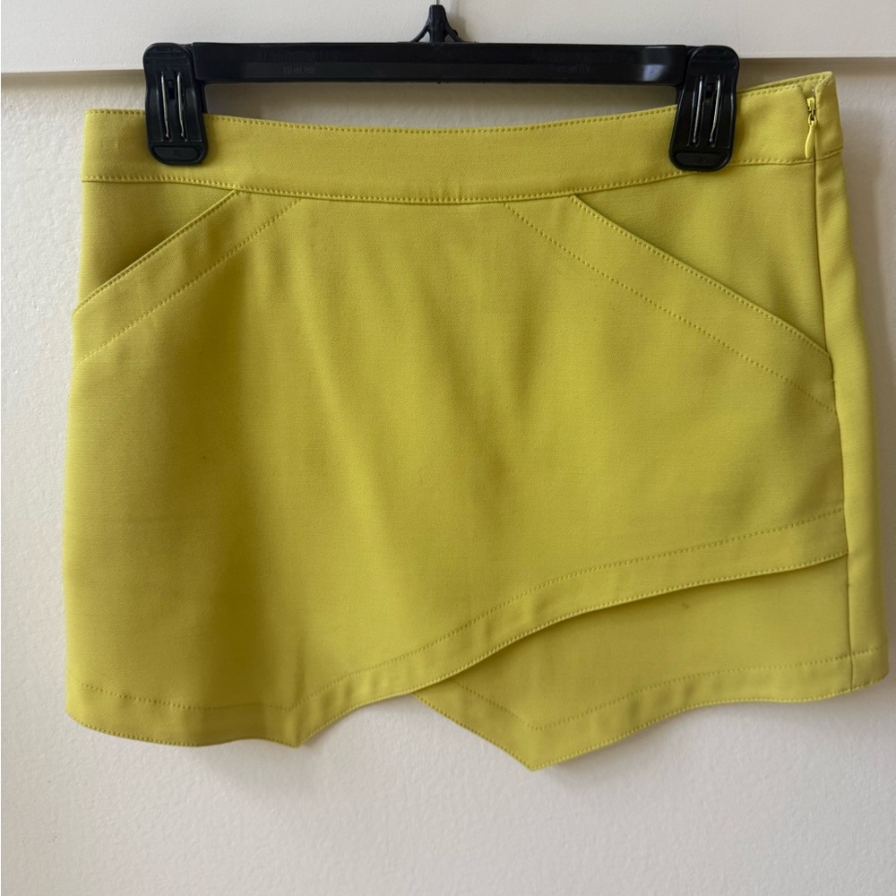 Bcbg yellow skirt